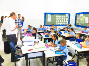 بالصور: افتتاح السنة الدراسية في مدرسة أجيال الابتدائية بيافا 